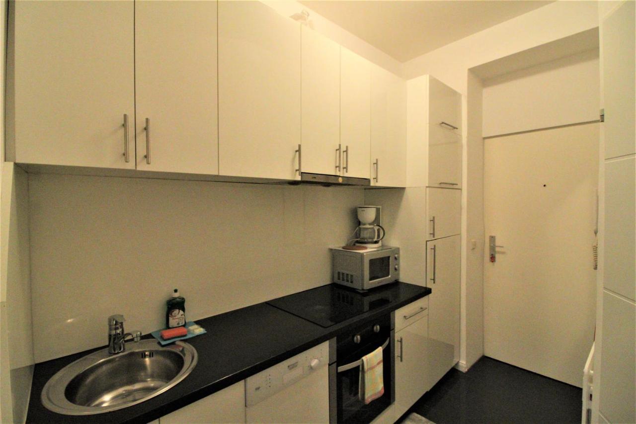 Small Studio Close To City Center Wien Exteriör bild
